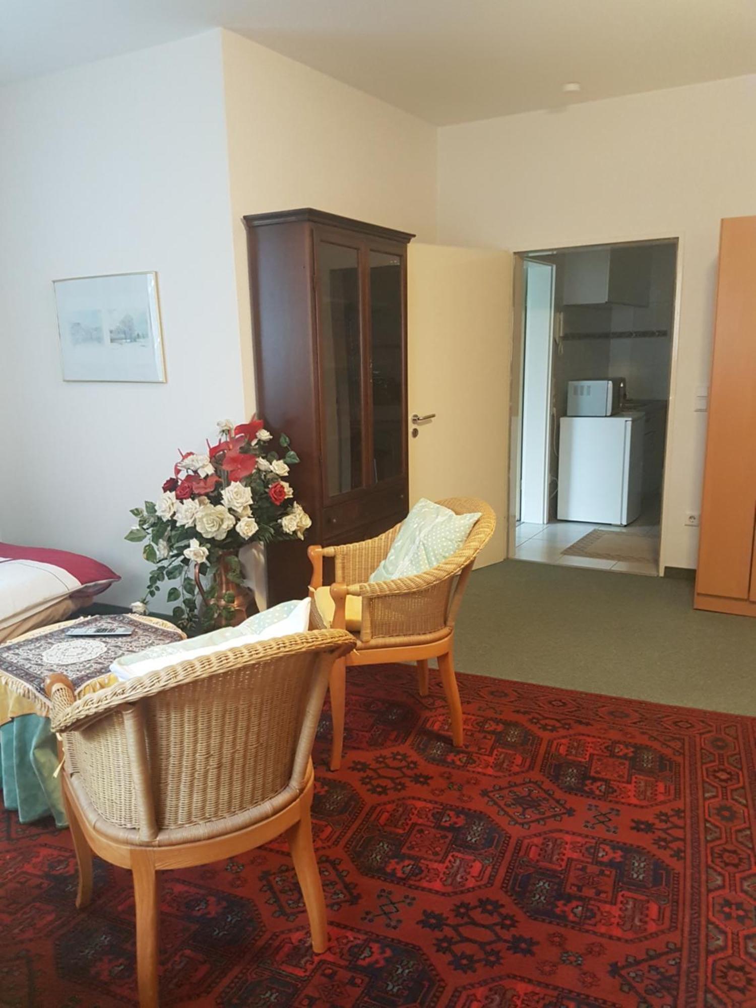 Gaestehaus Krefeld Uerdingen Zewnętrze zdjęcie